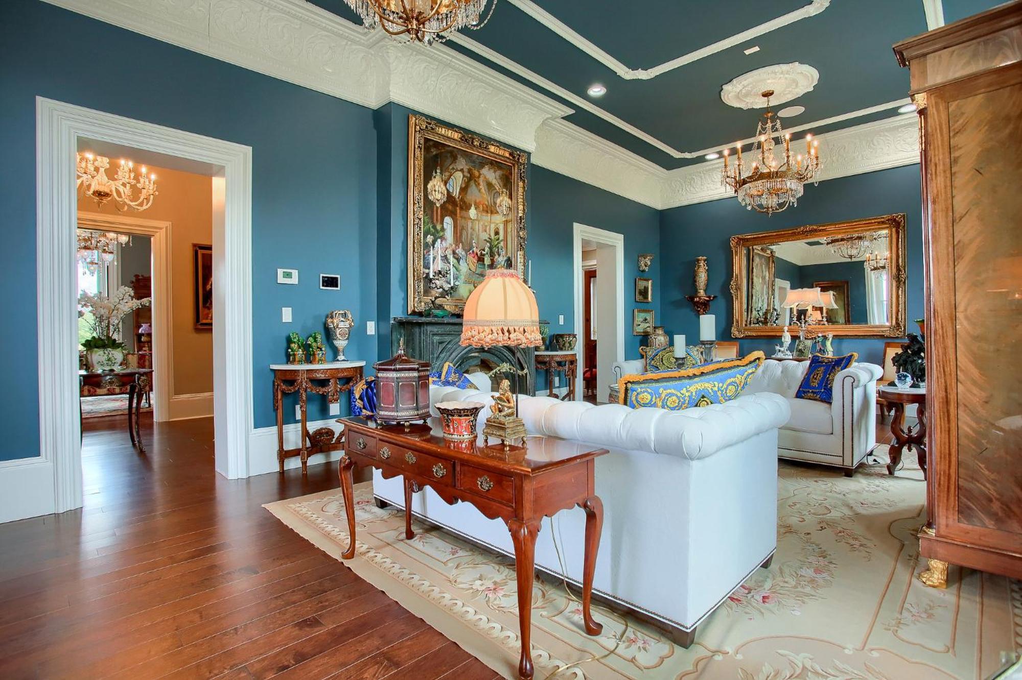 Stuart Manor
